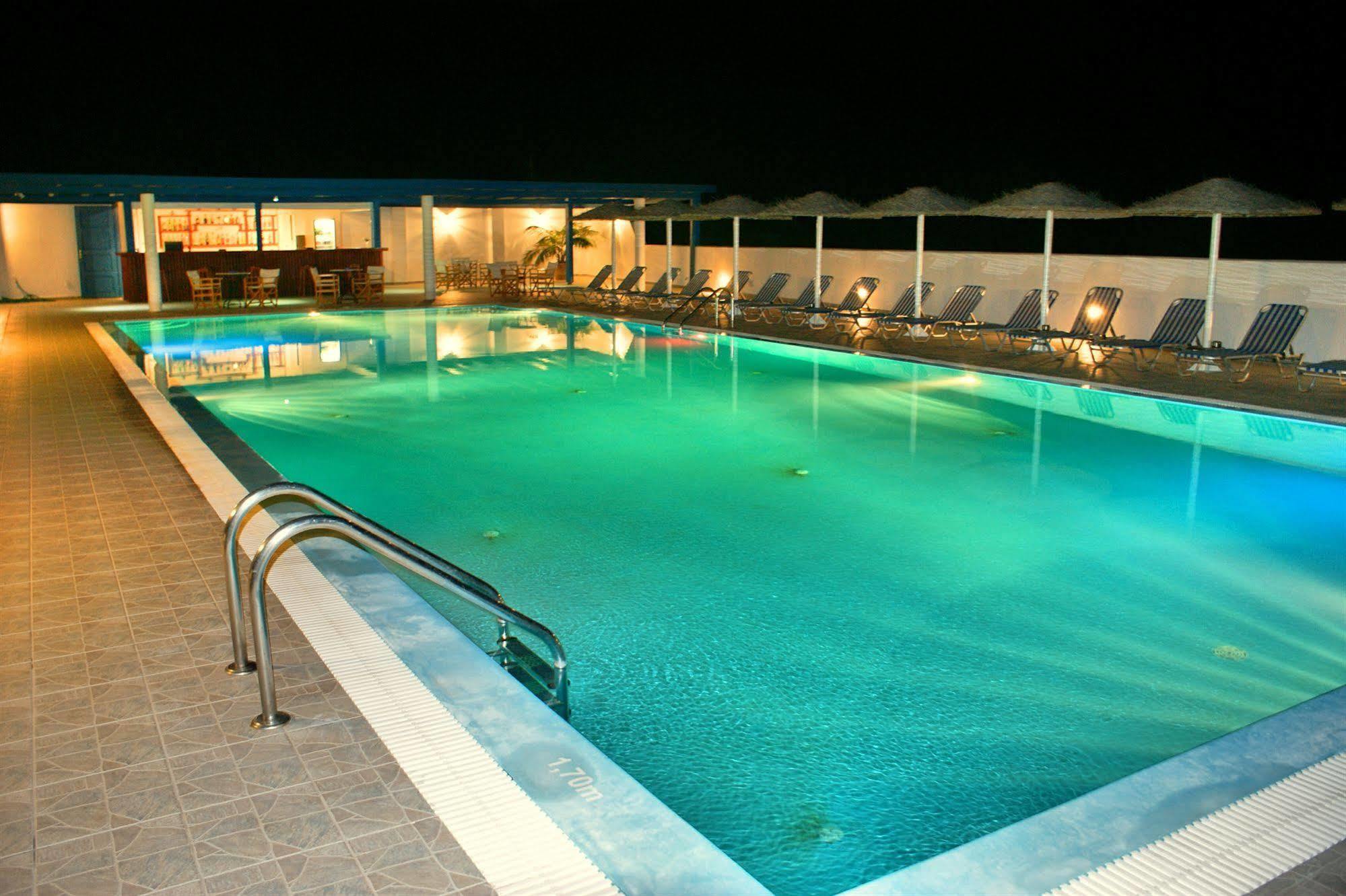 Blue Bay Villas Agia Paraskevi  Extérieur photo